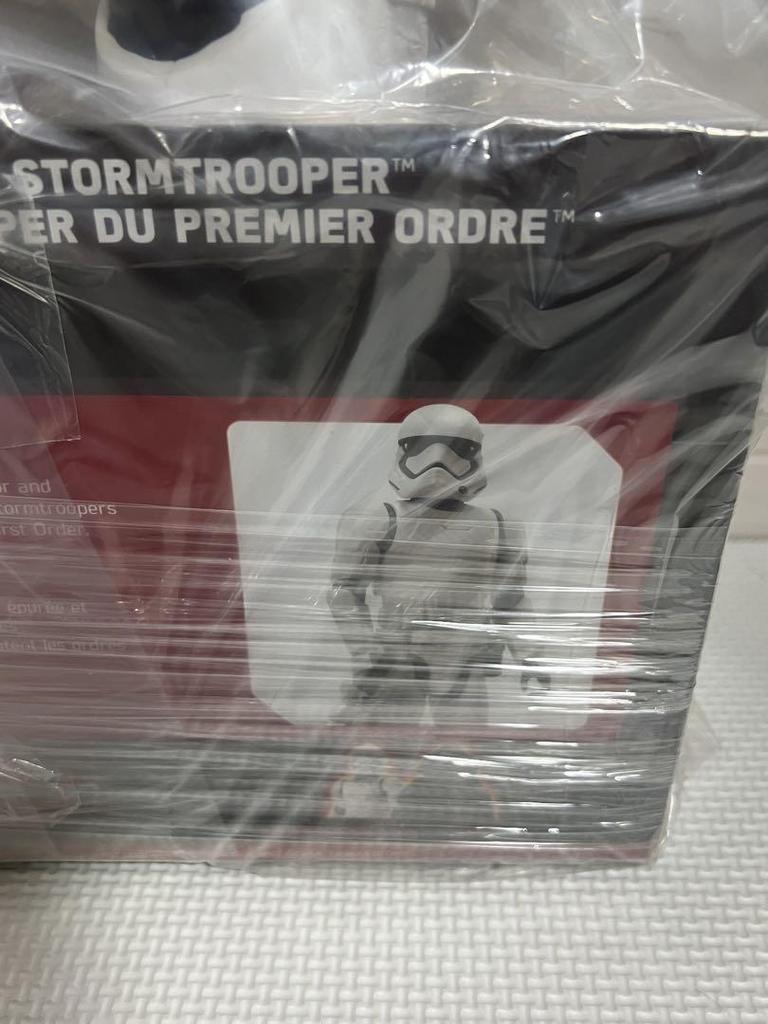 [USED] Star Wars Stormtrooper 31-inch figure