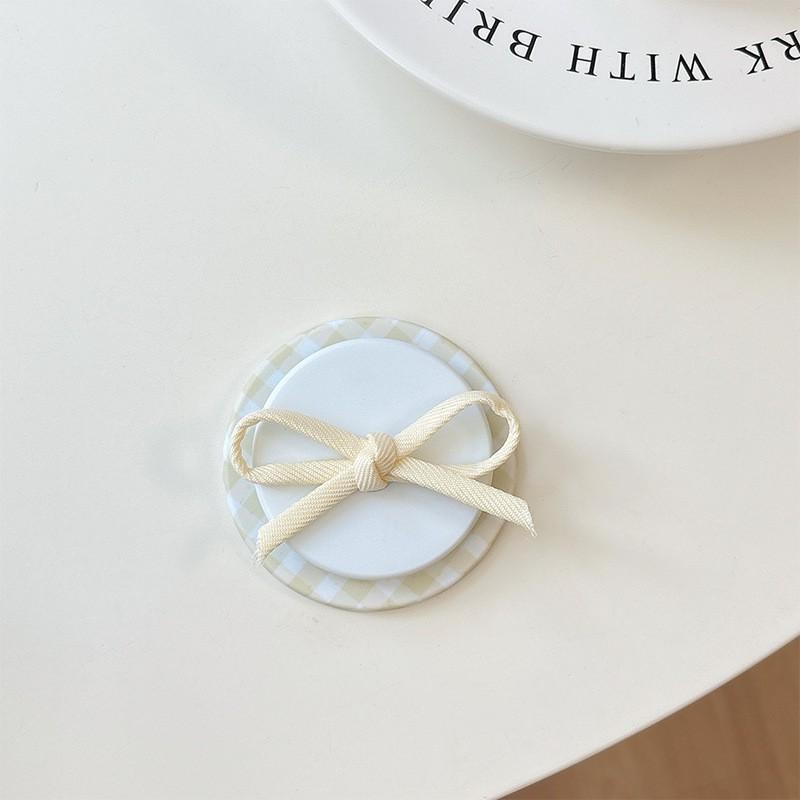 

Mobile Airbag Holder With Magnetic Suction Stretchable Adhesive Grid Bow Korean Ins Style Ring Creative Simple Desktop Design