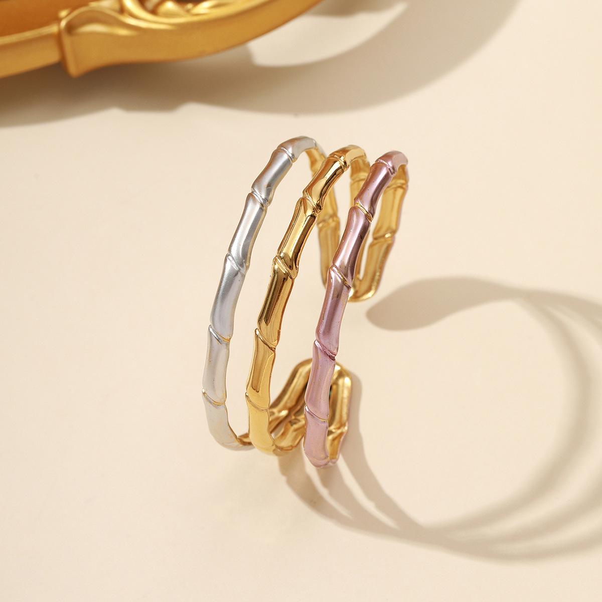 Открытый браслет-манжета C-образной формы с бамбуковым соединением из нержавеющей стали