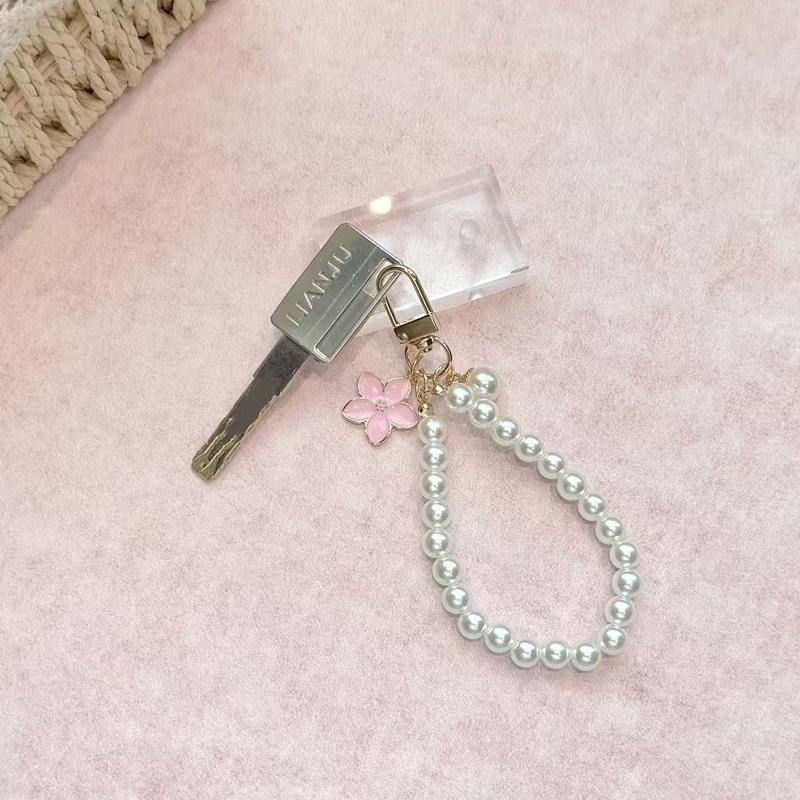 Bag Charm Cute Pearl Bracelet Handmade Wristlet Key Ring Pendants for Women Girls Decor Jewelry Gift Accessories