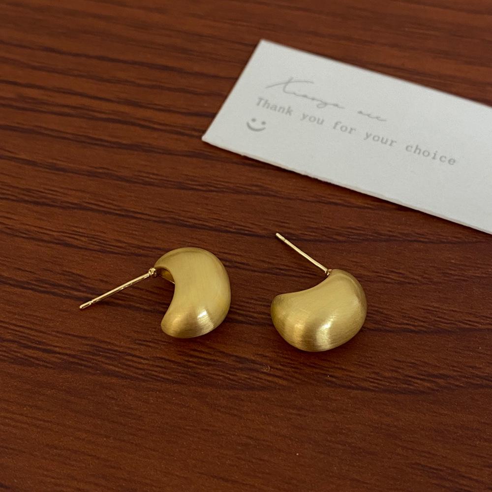 

Французские серьги-бобы из филиграни с золотым покрытием - Женский элегантный и универсальный аксессуар для повседневной носки