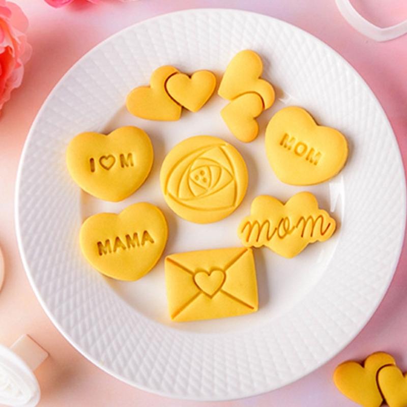 Mother's Day Series Cookie Cutter Biscuit Molds Biscuit Cutters Plastic Material Cookie Embossing Molds for DIY Baking