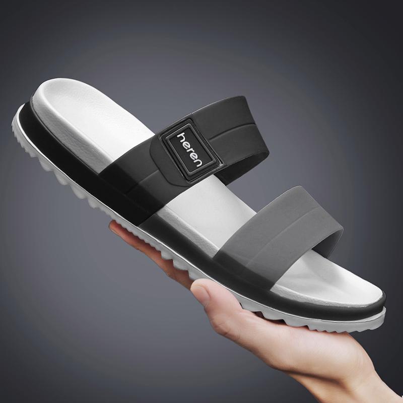 Men Slippers Outdoor Indoor Designer Summer Soft Black Slippers Men Thick Fashion Beach Platform Shoes Non-Slip Sandals