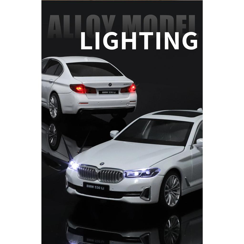 1/24 BMW 530LI Alloy Car Model Sound and Light Pull Back Children's Toy Collectibles Birthday Gift