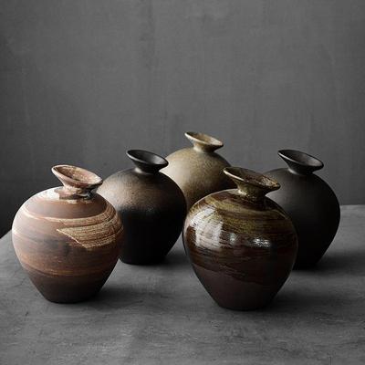 Retro-Blumenkeramikvase - Japanische Keramikkunst für Haus- und Hoteldekoration