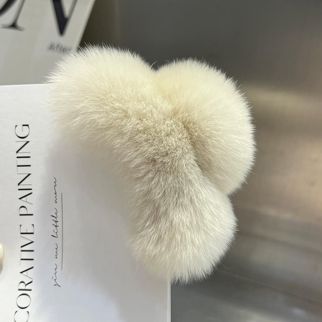 Real Rex Rabbit Hair Small Grab Clip Female Autumn and Winter Hairy Back Head Disc Claw Internet Celebrity Shark Clip Headgear Hairpin
