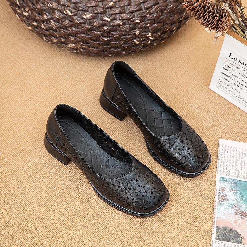Fashion Comfort Low Heels Women's Shoes Sandals Genuine Leather Soft Soles Summer 2024 New Breathable Hollow Out Mom's Shoes