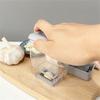 Efficient Garlic Mincer Garlic Silcer Stainless Steel Kitchen Utensils Garlic Crusher Garlic Cutter Suitable for Garlic