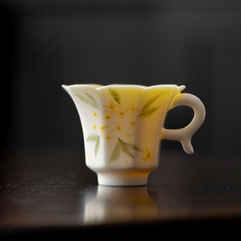 White Porcelain Hand Painted Osmanthus Tea Cup Handmade Ceramic Flower Shape Handle Teacup for Chinese Tea Ceremony 200ml