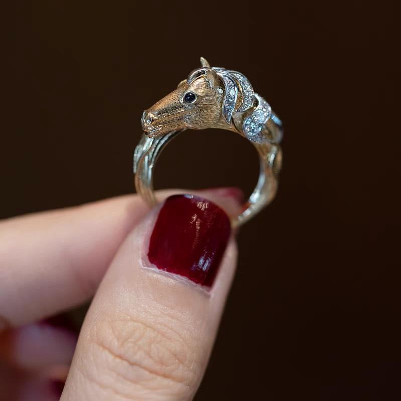 2024 Zodiac Horse Diamond-Inlaid Ring: Fine Brushed, Retro Luxury, Unique Design