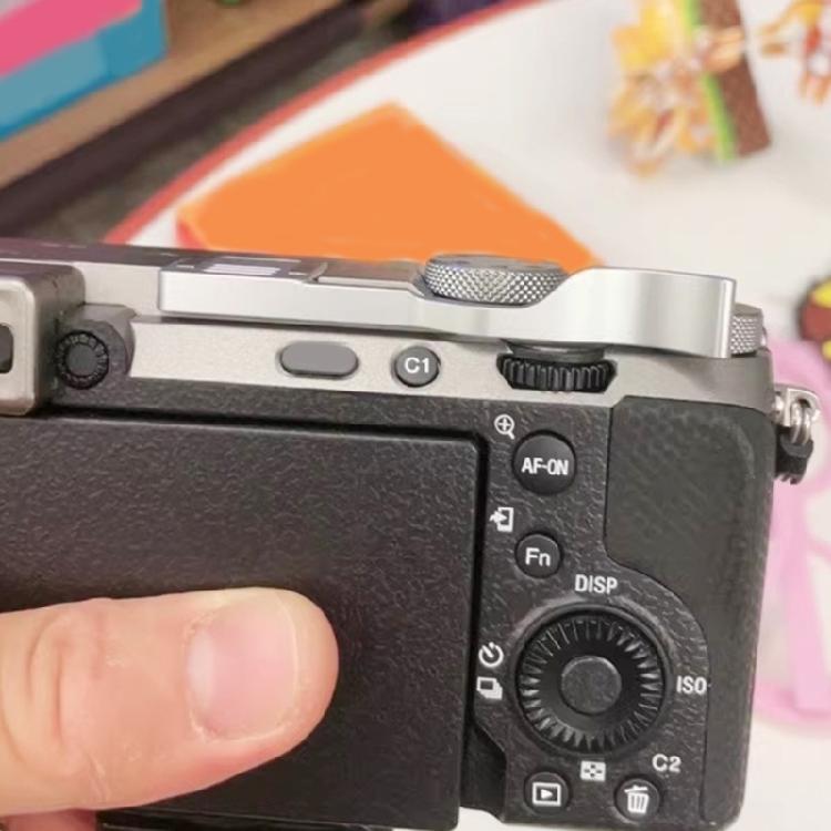 Universal Aluminum Alloy Camera Hand Grip Enhances Control for A7C2 A7CR Camera Metal Thumb Up Hot Shoe Handle