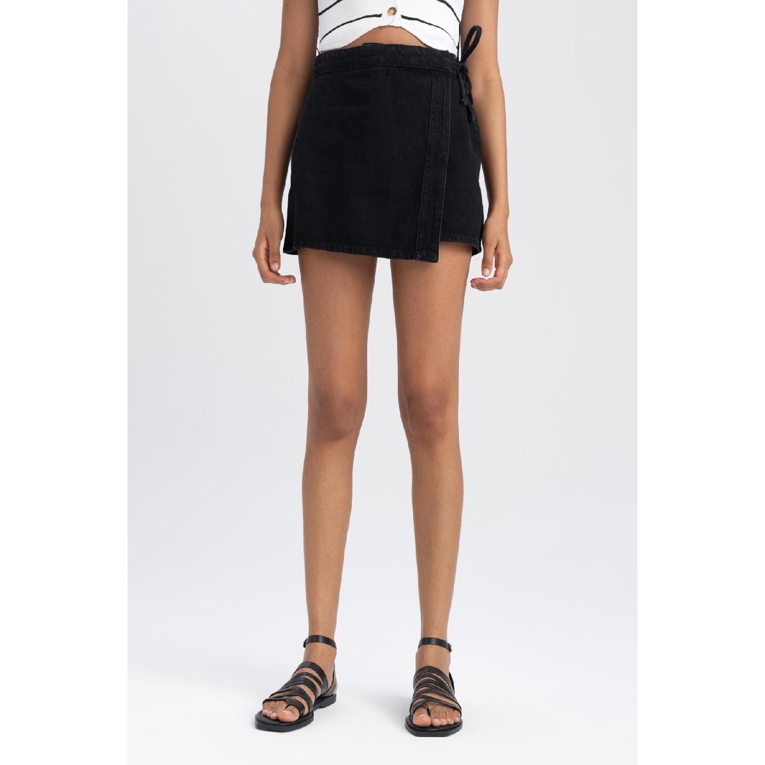 

Normal Waist Jean Shorts Skirt B2169ax23hs