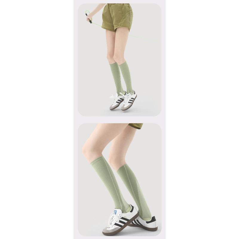 Female Professional Fitness Running Jump Rope Outdoor Sports Match Color Trend Sweat Suction Pressure Calf Socks