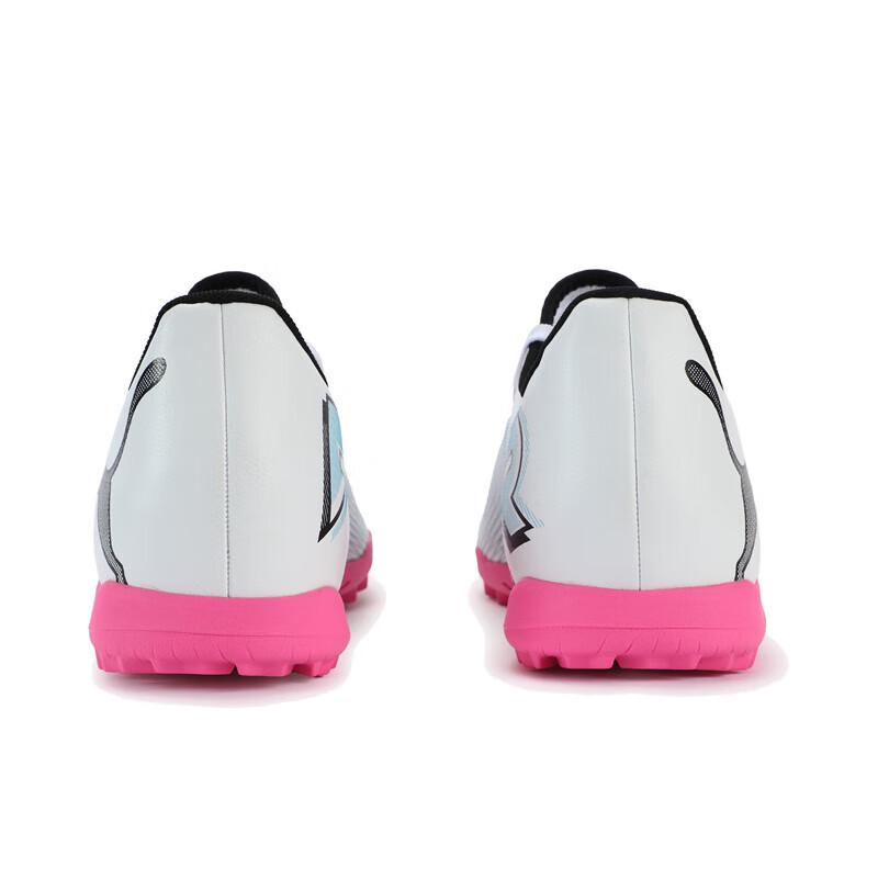 PUMA Men's FUTURE 7 TT Soccer Cleats