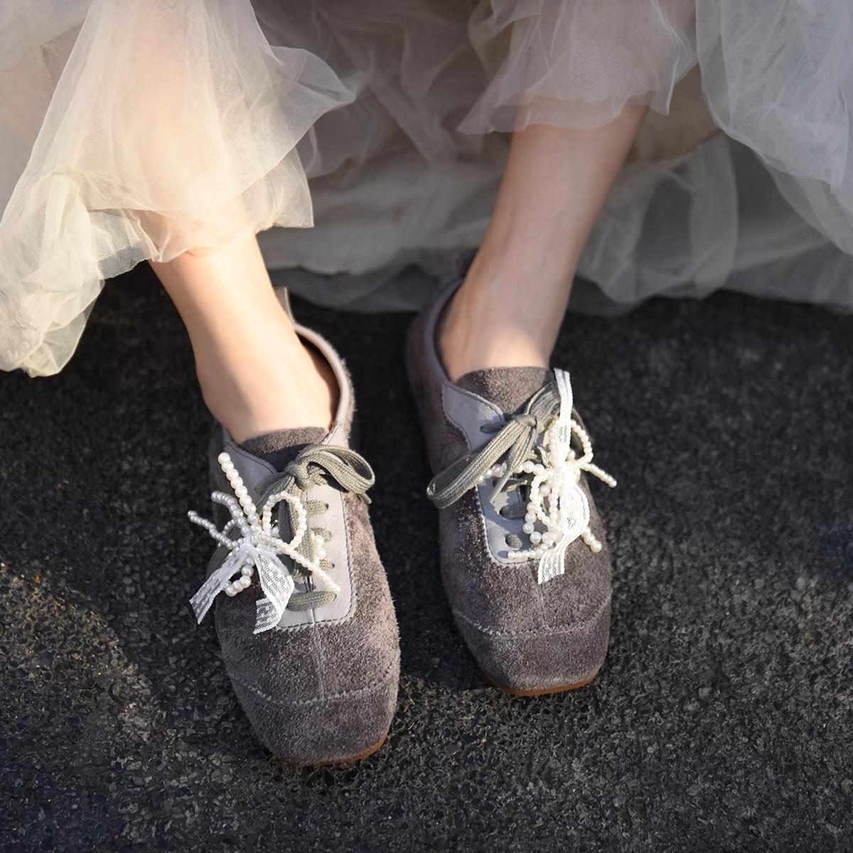 

Lace-up mid-mouth single shoes women s 2025 spring and autumn new Korean version color matching casual Doudou shoes women s versatile soft-soled small 40 серый
