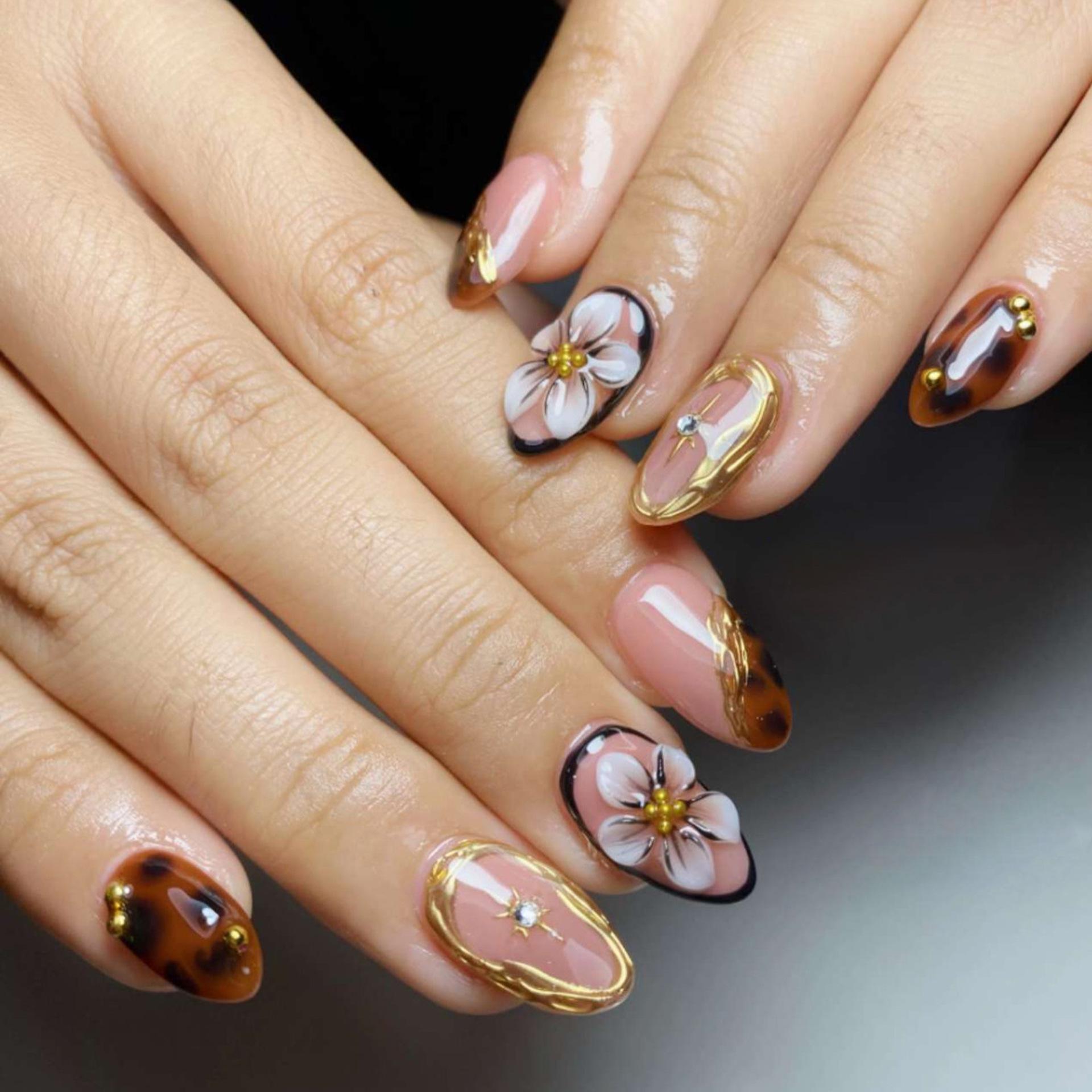 30 Piece Luxurious 3D Almond Gold Plated Leopard Print French Rhinestone Nail Art Tips