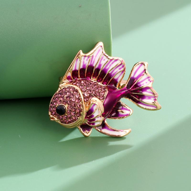 Trendy Rhinestone Fish Brooches For Women Unisex Animal Pins Casual Party Jewelry Accessories Gifts Clothing Decoration
