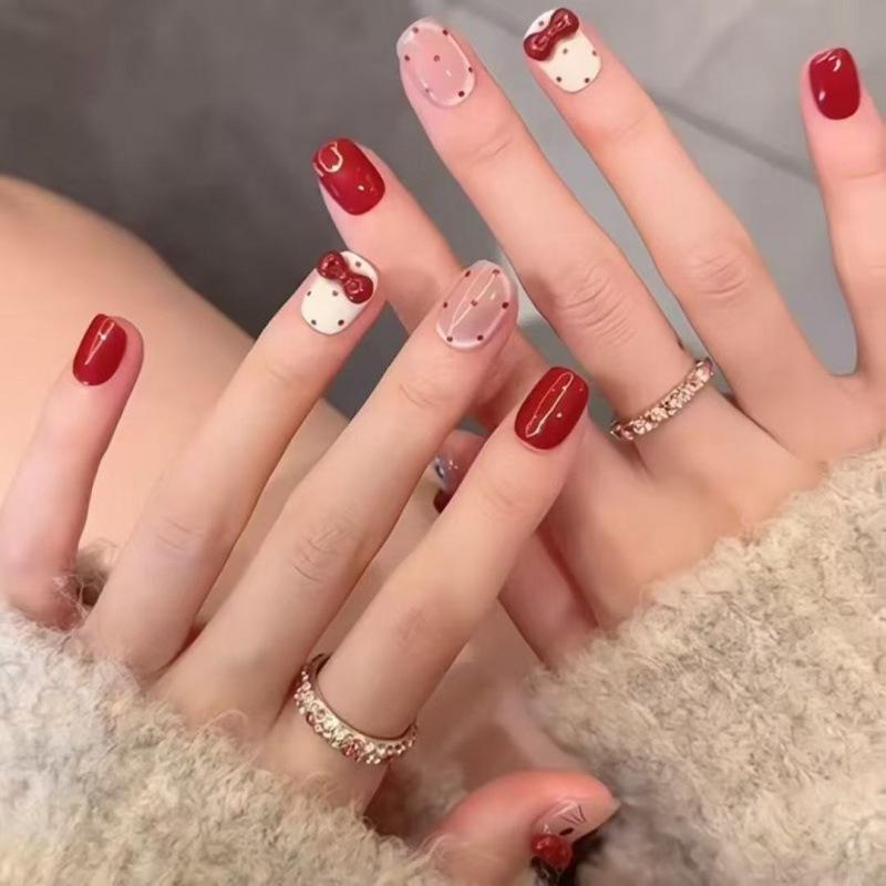 Cat Eye Polka Dot Detachable Nails with Bow Patches - Cute Handmade Nail Art for New Year