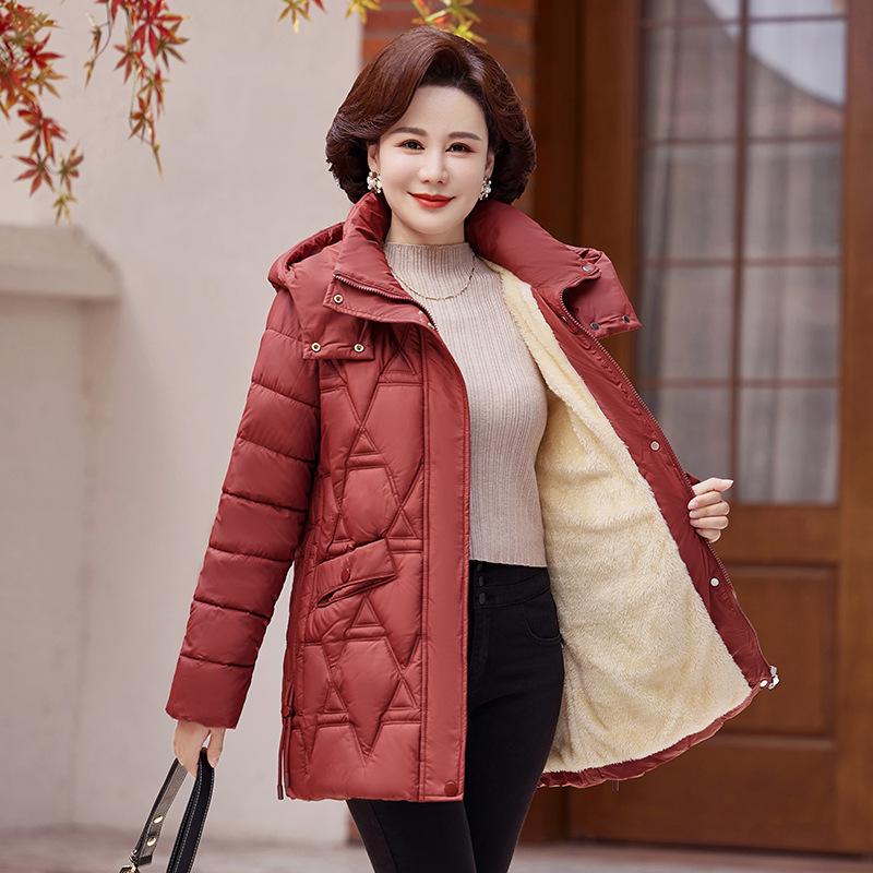 

New wrinkle-resistant hooded windproof lightweight thickened padded fluffy warm cold loose long high quality fabric casual sports jacket XL80-110j brick червоний колір