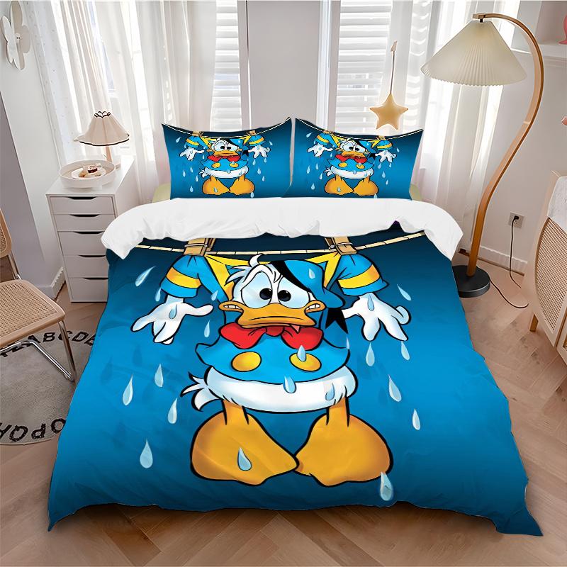 3pcs Dripping Donald Duck Bedding Set 1 Soft Quilt Cover + 2 Pillowcases, Machine Washable Suitable for All SeasonsW051