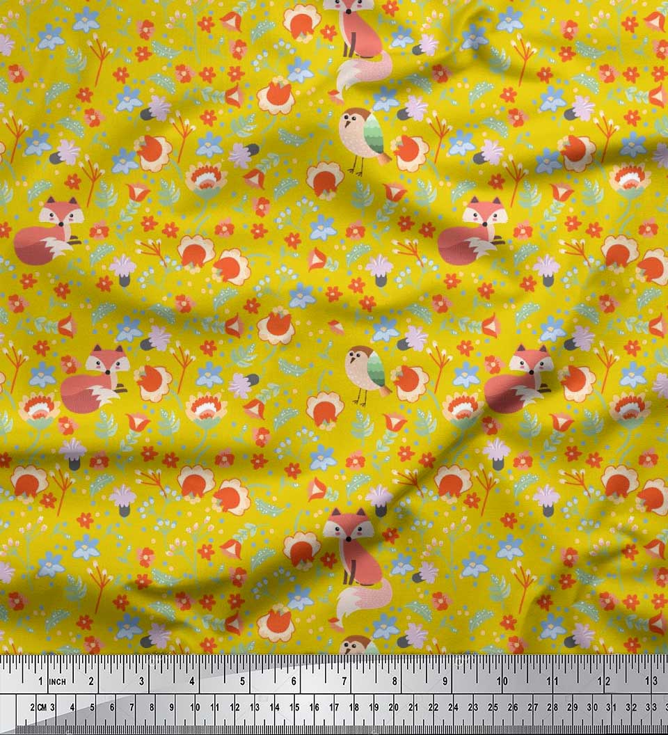 

Японська креп-атласна тканина Soimoi з квітковим декором, мультфільмами птахів і лисиць, друкований метр, 42 дюйми 42 Inch Wide - Poly Crepe жовтий