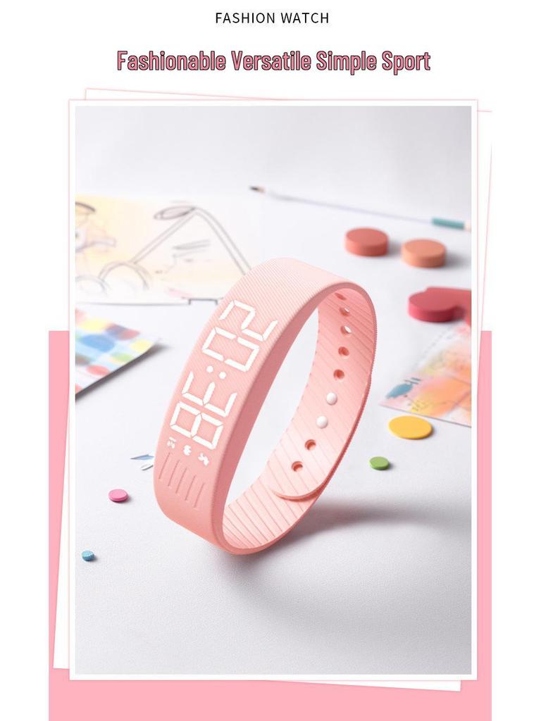 Smartwatch Sport for Girls: Pedometer, Vibration Alarm, Waterproof Multifunctional Bracelet