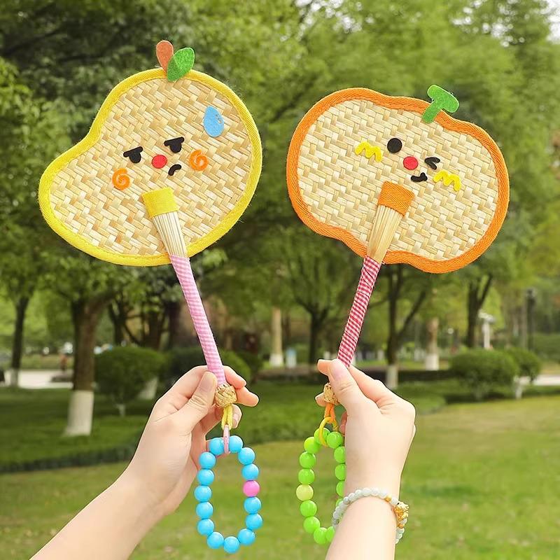 2025 Cute Animal Hand-Woven Cattail Fan – Durable, Creative, Portable Handheld Summer Fan