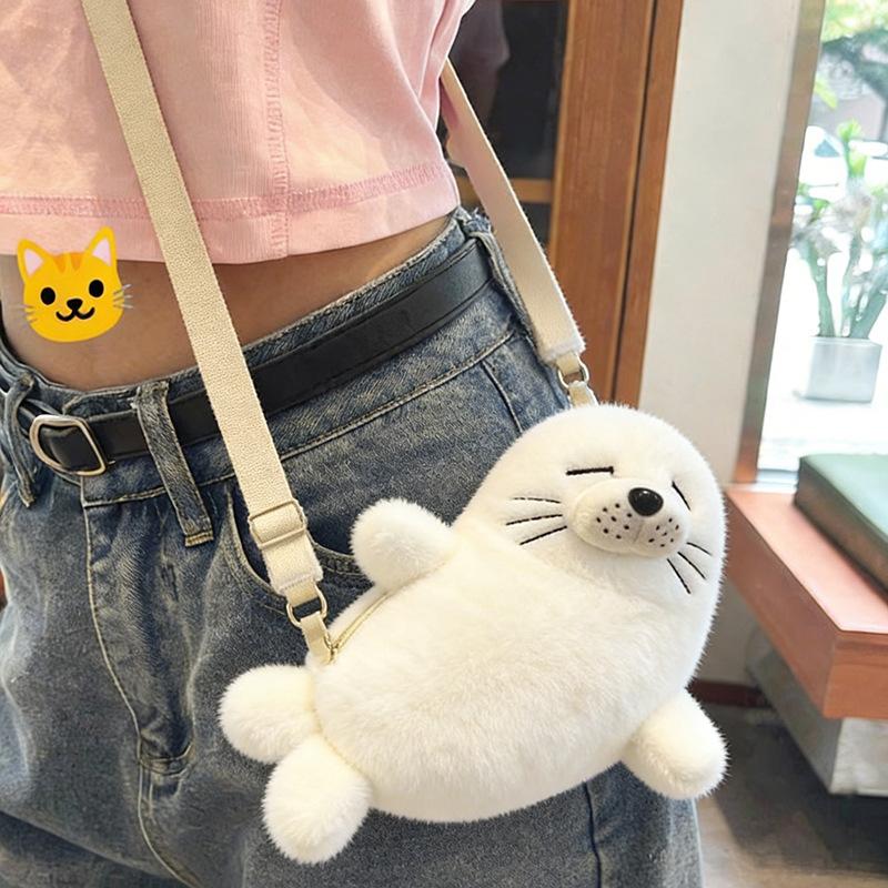 

Women cute seal shoulder bag female girl cartoon personality creative mobile phone bag gift белый