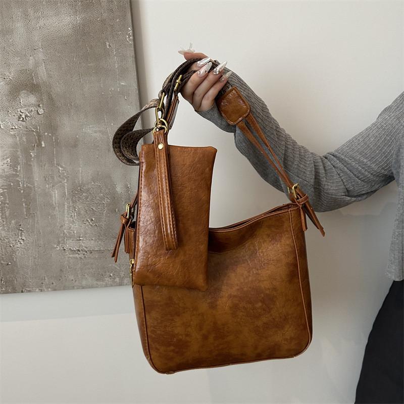 Urban Minimalist Pu Bucket Bag With Zipper Closure For Daily Use