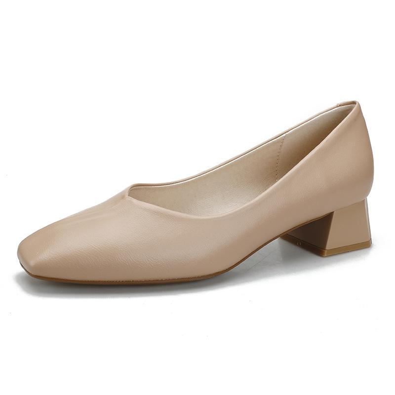 Late evening wind retro medium heel grandma shoes commuting soft leather shallow mouth women's shoes Korean version simple square head thick heel sing
