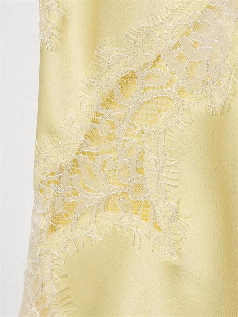 European and American Women's Lace Trimmed Lingerie-Style Top - Trendy Fashion Style.