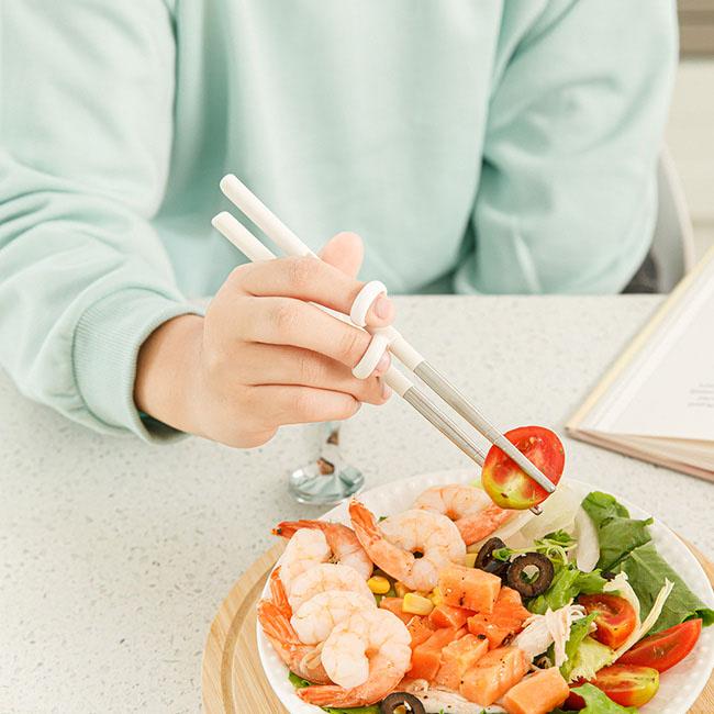 Edison Junior Stainless Steel Training Chopsticks for Kids (Right Hand, Ivory)