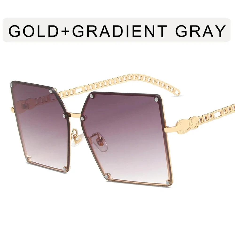 New Fashion Oversize Gradient Sunglasses Women Vintage Alloy Chain Frame Rivet Square Sun Glasses Female Elegant Shades