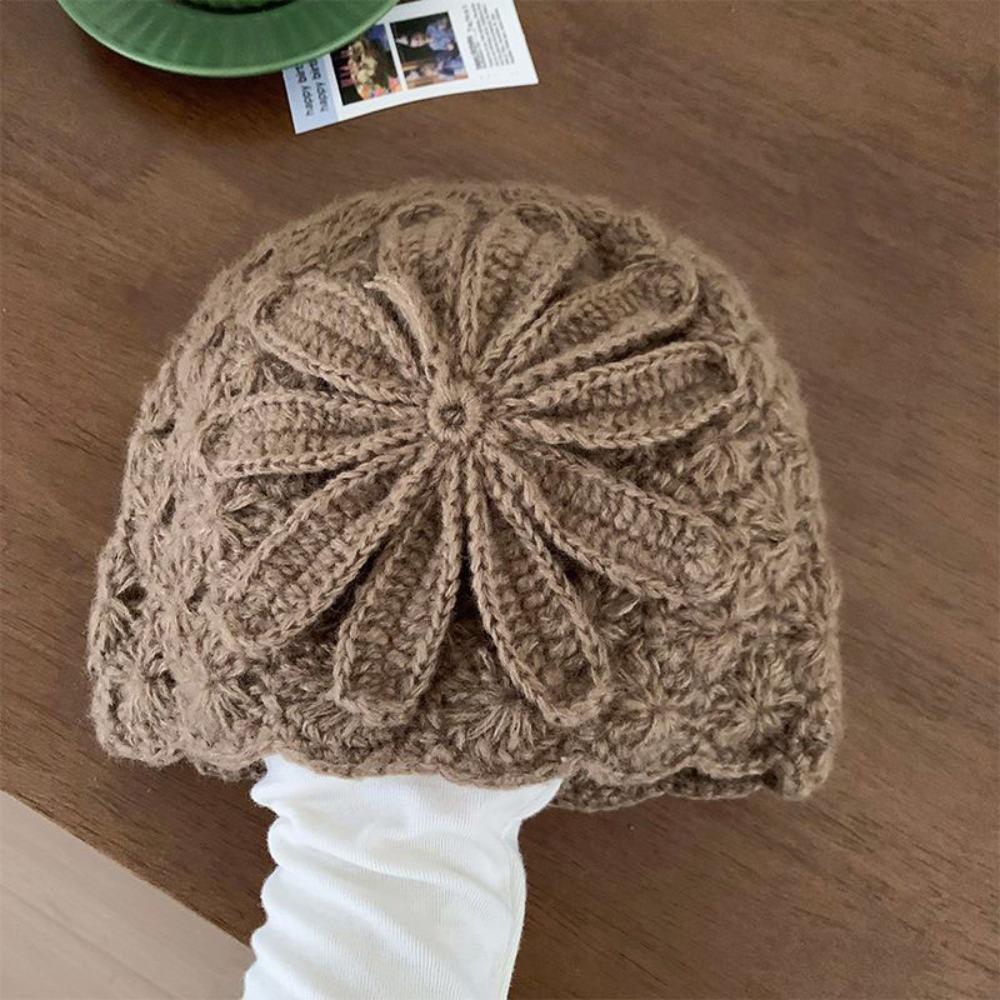 Flower Decorated Knitted Cap Warm Women's Beanie Retro Woolen Cap Outdoor