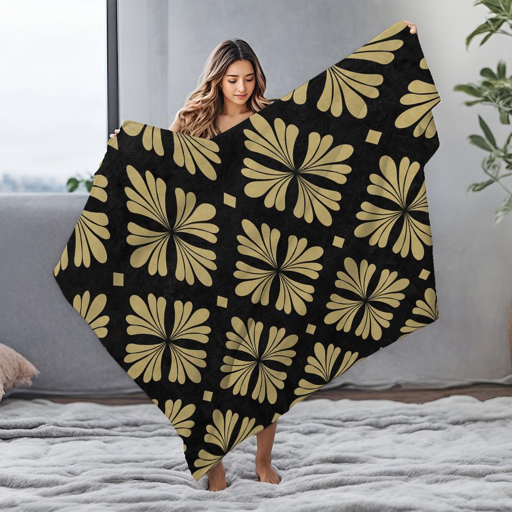 Golden Floral Pattern Fleece Blanket Sofa Bed Living Room Decorative Throw Blanket Bedspread