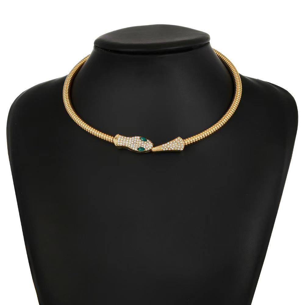 European & American Style Snake-shaped Choker Necklace - Creative Spirit Summer Jewelry for Women