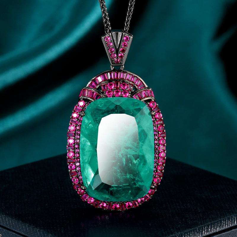 

Jewelry Copper Bottom Gold-Plated Simulation Emerald Black Gold Retro Pendant Main Stone 20 * 28