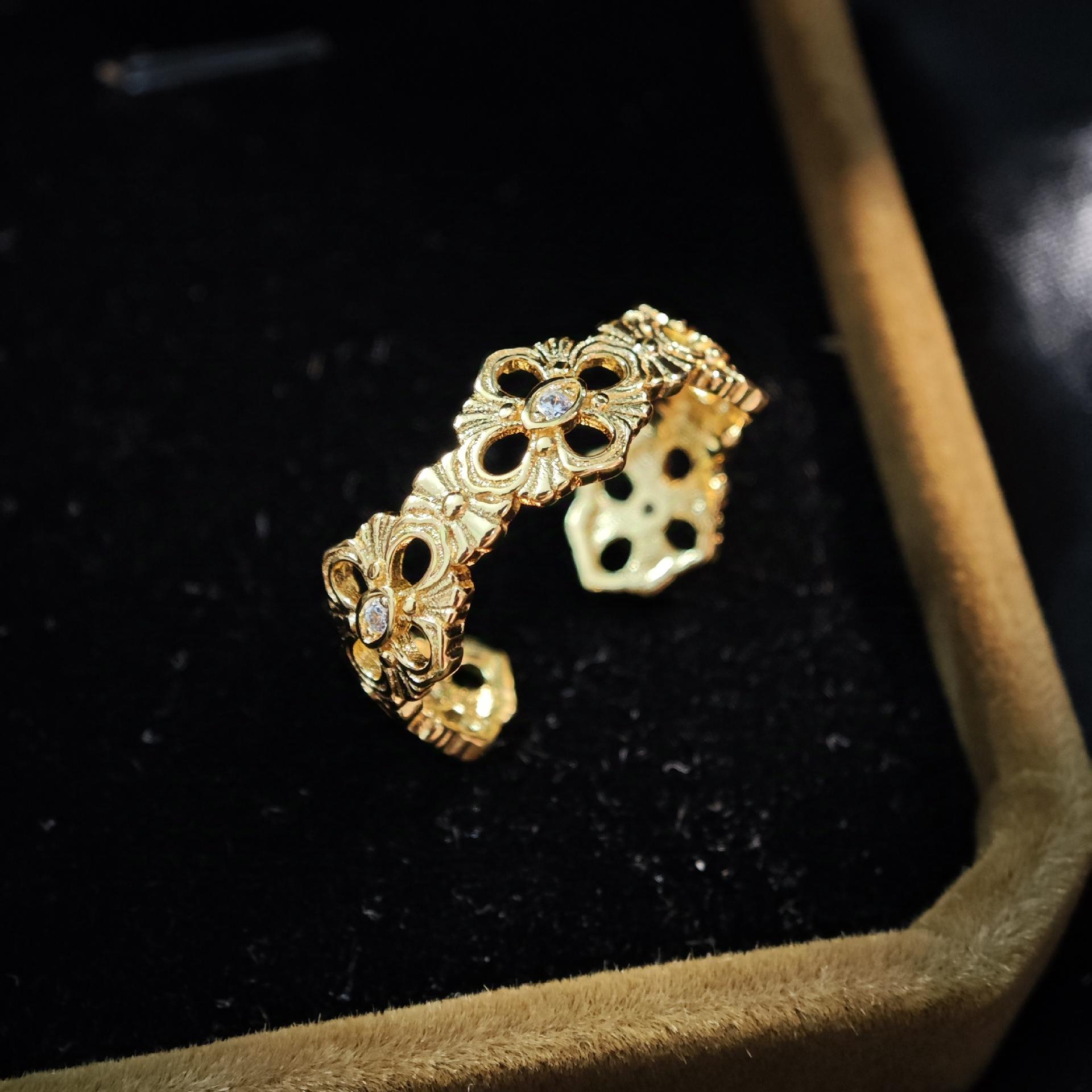 Браслет Latti Brushed Craft с полым куполом «Семь цветов», женское ретро-ожерелье в придворном стиле «Четырехлистный клевер»