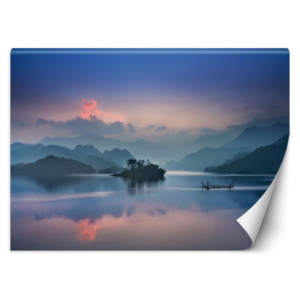 Wallpaper View of the Lake and Mountains In the Fog