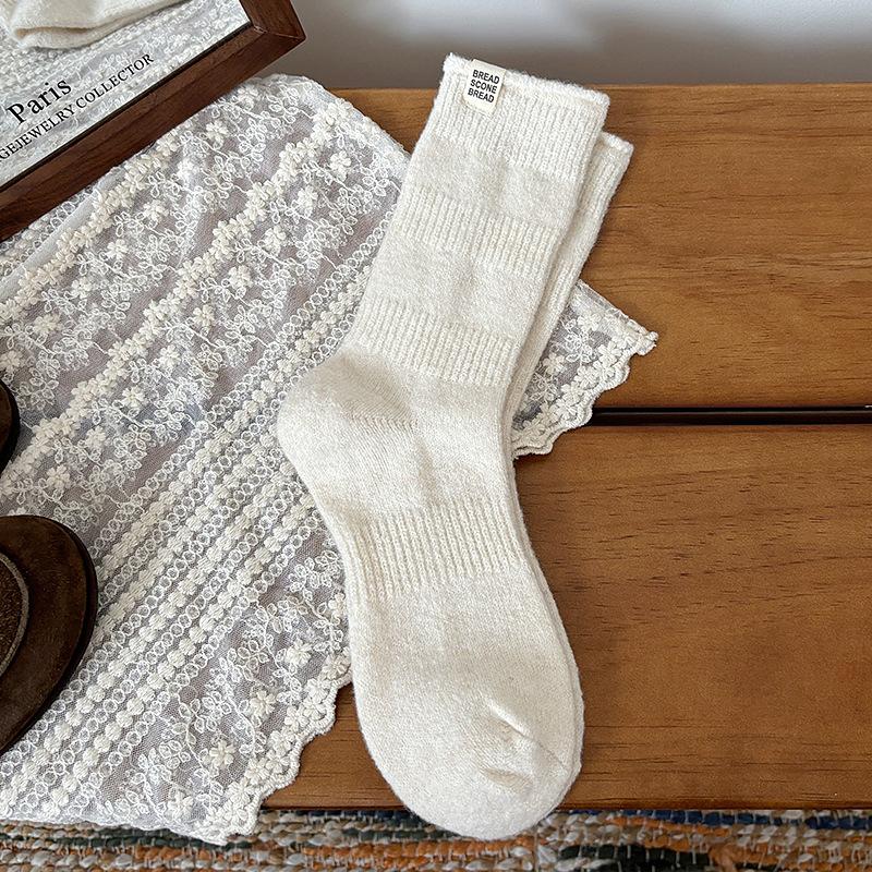 Woolen Socks for Women In Autumn and Winter Maillard Vertical Mid-calf Socks with Fabric Labels for Warmth Long Pile Socks