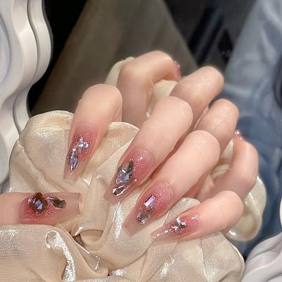 Ženy tisknou na nehty Středně falešné nehty s designem Nude Stick na akrylové nehty Lesklý úplný kryt Umělé nehty