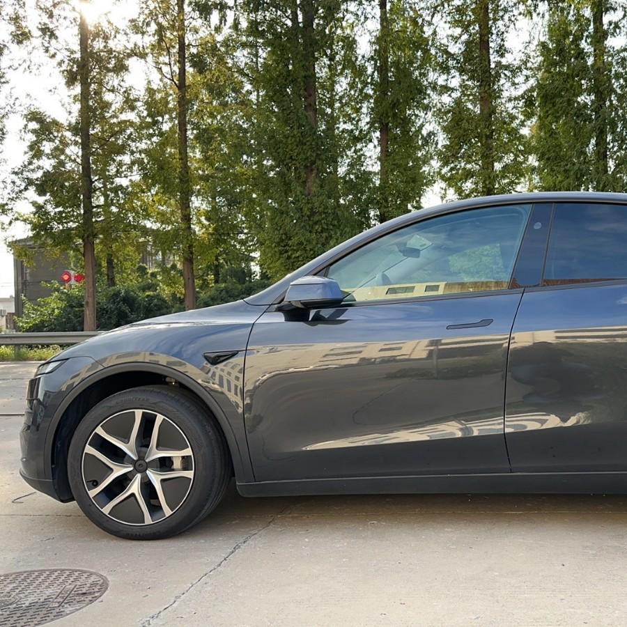 Tesla Model Y 19" New Wheel Cover, P Style, Full Edge Coverage