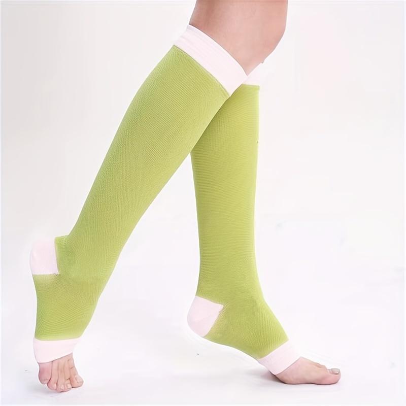 A Pair of Women'S Knee-High Compression Socks Made of Multifunctional Nylon for Fitness, Sports, And Sleep