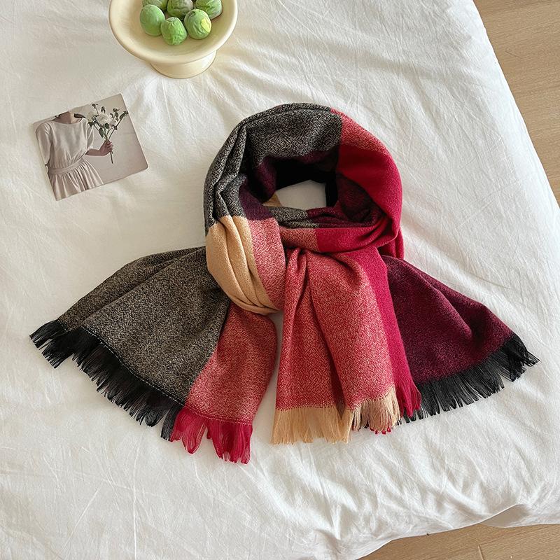 2024 Warm and Comfortable Checkered Imitation Cashmere Scarf for Women