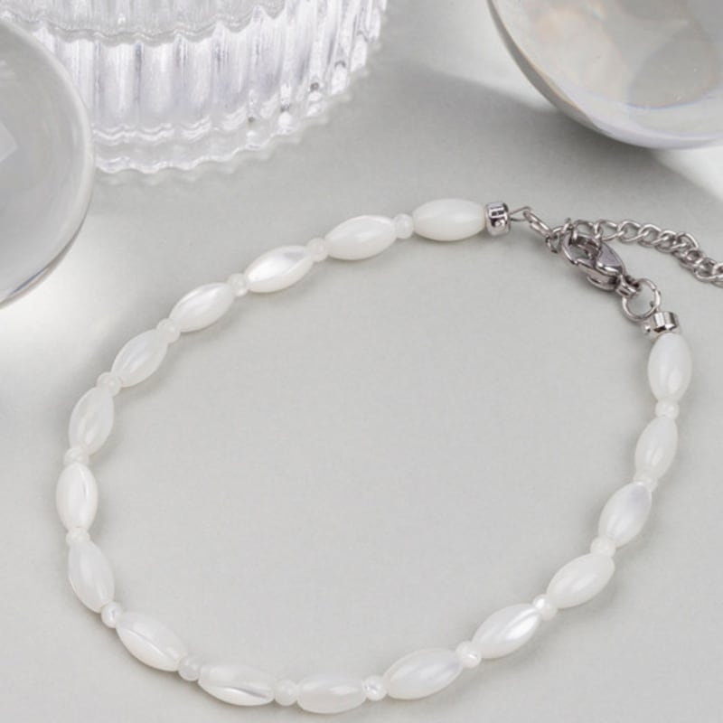 AUGUST ALICE Hola Beach Almond Mother-of-Pearl Bracelet