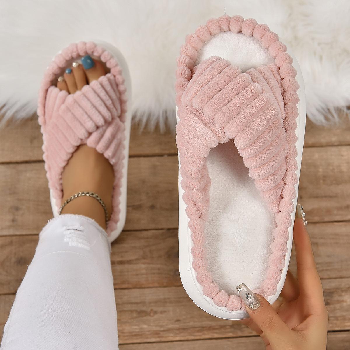 Женские тапочки 2024 года — фото 6