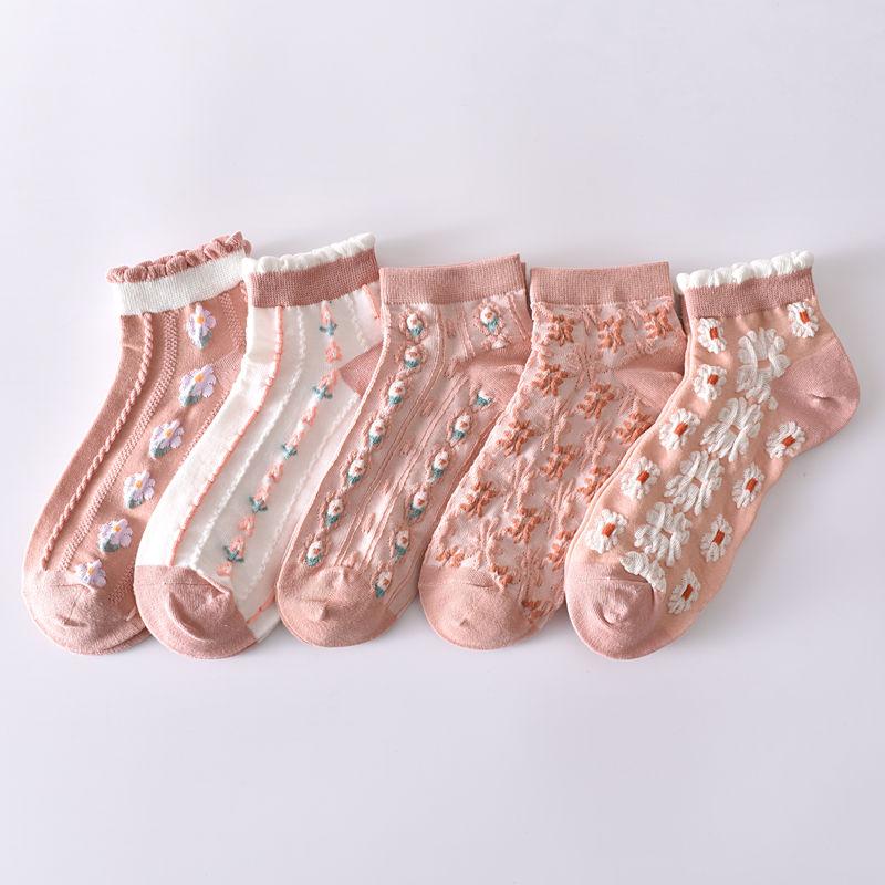 5/6PCS Hot Selling Woman Socks Ethnic Retro Vintage Harajuku Crew Socks Flower Embroidery Fashion Japanese Kawaii Cute Socks Women Gift
