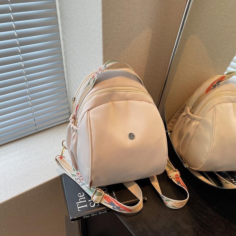 Niche backpack women's new large-capacity versatile commuter bag lightweight travel small backpack tide