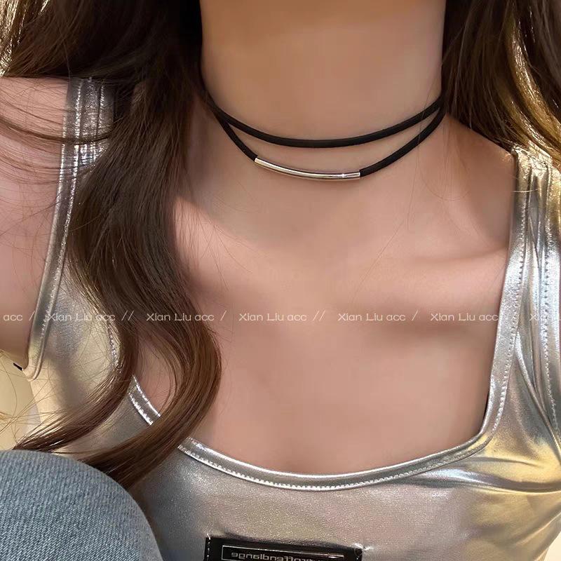 

Трендовое женское кожаное колье-чокер со строчкой в виде букв - Легкая роскошь и Крутой стиль Цепочка на ключицу Аксессуар для горячей девушки.