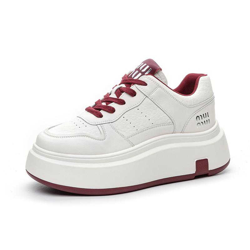 

Белые туфли на платформе-маффине женские 2025 новые с небольшим увеличением высоты, круглым носком, на шнуровке, модные, универсальные, повседневные кеды 40 красный